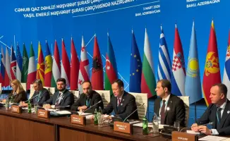 Казахстан и Азербайджан обсуждают развитие Транскаспийского маршрута и экспорт зеленой энергии