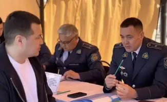 В Жетысу прошла акция полиции "Приемная на дороге" с более чем 500 обращениями от граждан