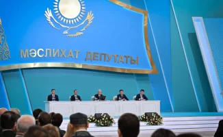 Токаев: "Каждый год становится сложнее" – Президент о глобальной турбулентности на ІІІ республиканском форуме депутатов маслихатов в Астане