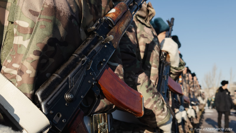 Увольнение военнослужащих-срочников: что ждет армию и общество после указа Токаева Астане
