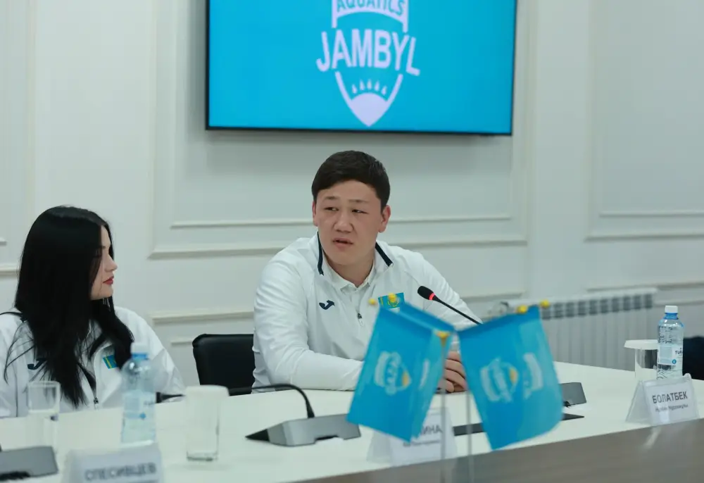 Ербол Карашукеев встретился с жамбылскими ватерполистами (7)