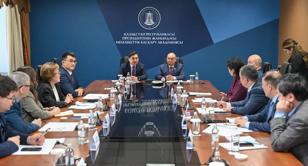 Новый состав Общественного совета при Агентстве Республики Казахстан по делам государственной службы приступил к работе (4)