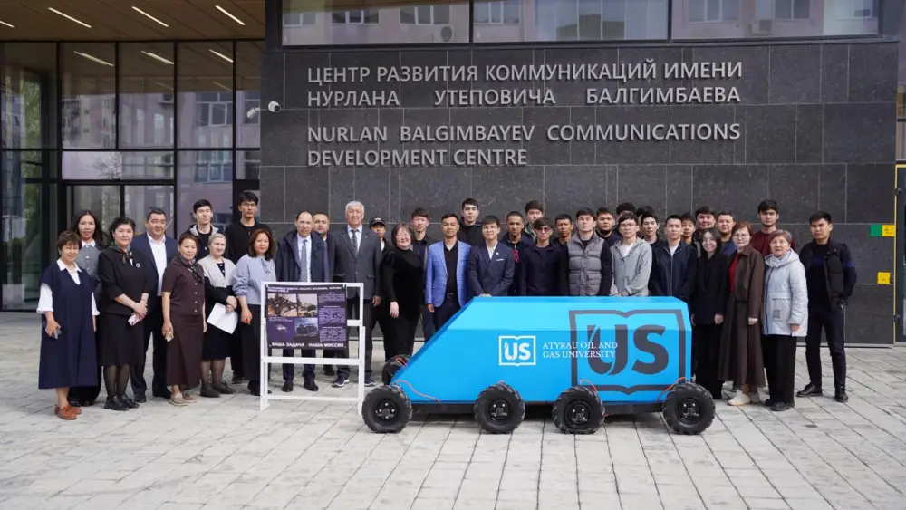 Неделя науки: молодой ученый из Атырау разработал «умного» робота (3)