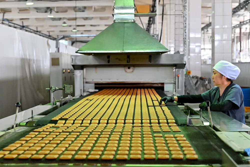 Аким области посетил предприятия в Семее (2)