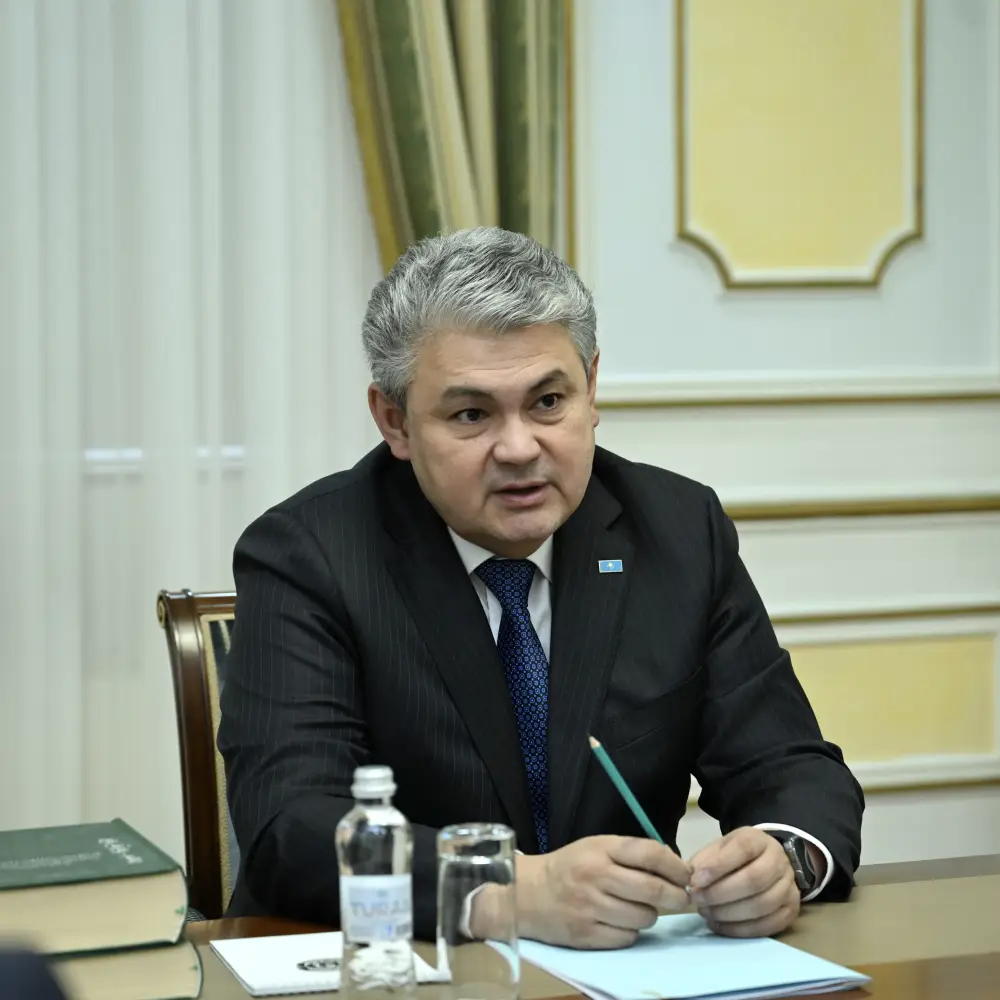 Министр иностранных дел Казахстана принял Посла Монголии (2)