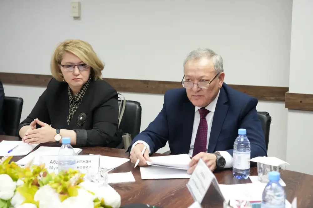 В Астане обсудили перспективы развития кадрового потенциала автодорожной отрасли (4)