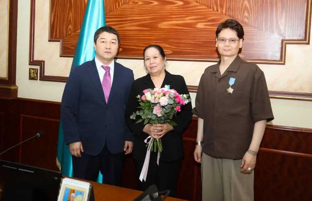 От труда к признанию: в Мангистау отметили выдающихся специалистов (2)