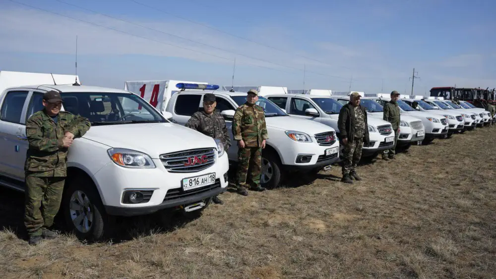 Олжас Бектенов проверил готовность системы раннего обнаружения лесных пожаров и оснащенность «Семей орманы» (7)
