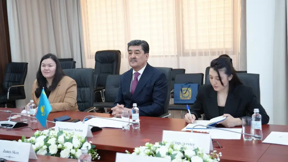 Казахстан встреча Министра экологии и природных ресурсов с МГЭИК обсуждение климатической политики Астане