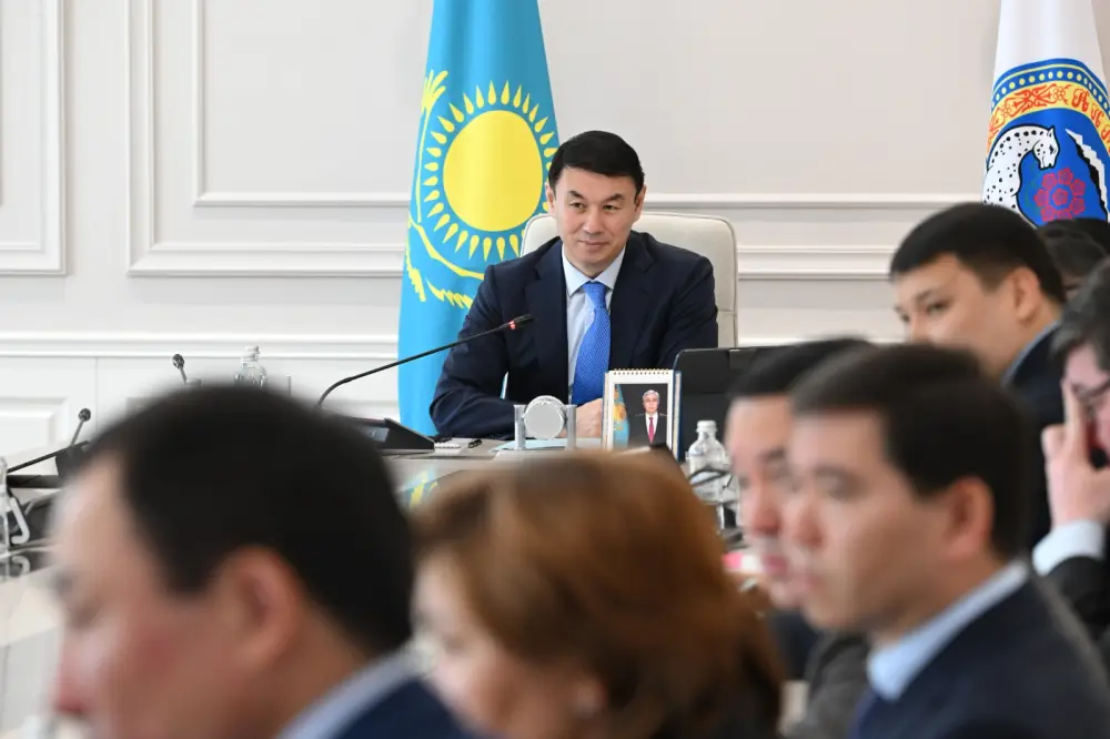 В Алматы подвели итоги отопительного сезона и определили задачи на следующий период (3)