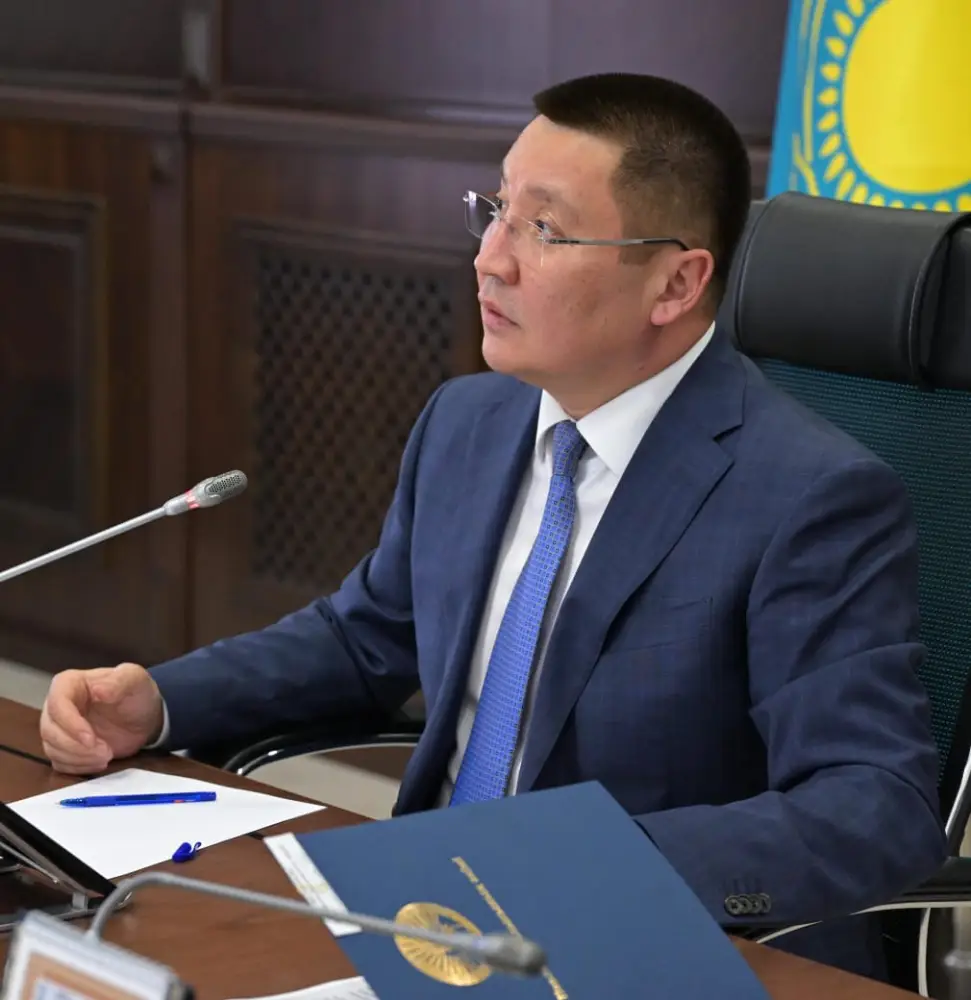 В Павлодарской области обсудили реализацию проектов по ремонту и строительству дорог в 2026 году (4)