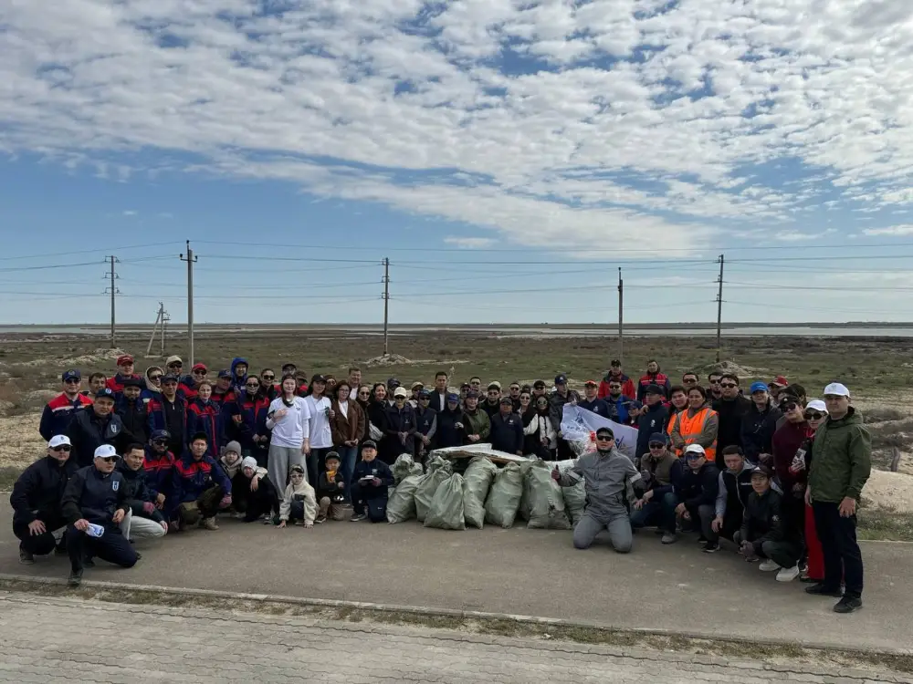 В Мангистауской области прошёл масштабный субботник с участием около 8000 человек (6)