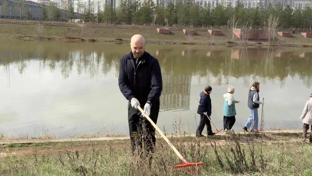 Спортсмены Астаны: от медалей к мусору — экологическая акция «Таза Қазақстан» в действии Астане