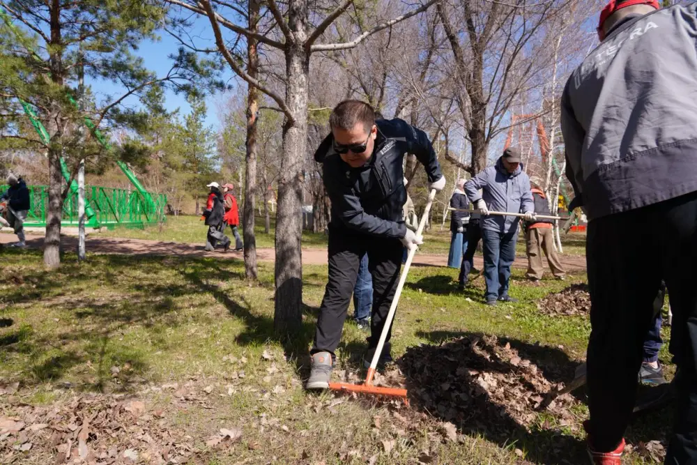 «Таза Қазақстан»: 5000 строителей столицы продолжают участие в общенациональной инициативе (7)