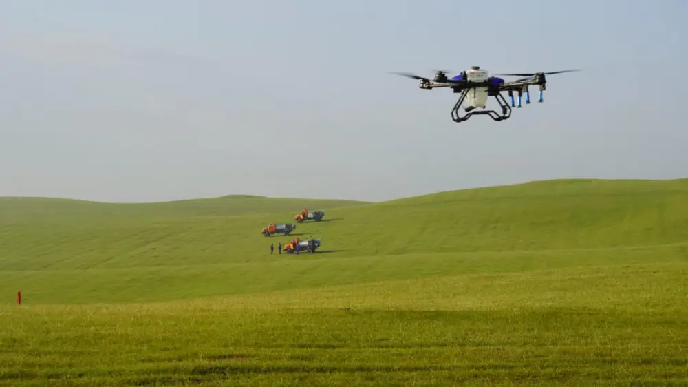 Площадь химических обработок против саранчовых в 2026 году составит 2,2 млн га (2)