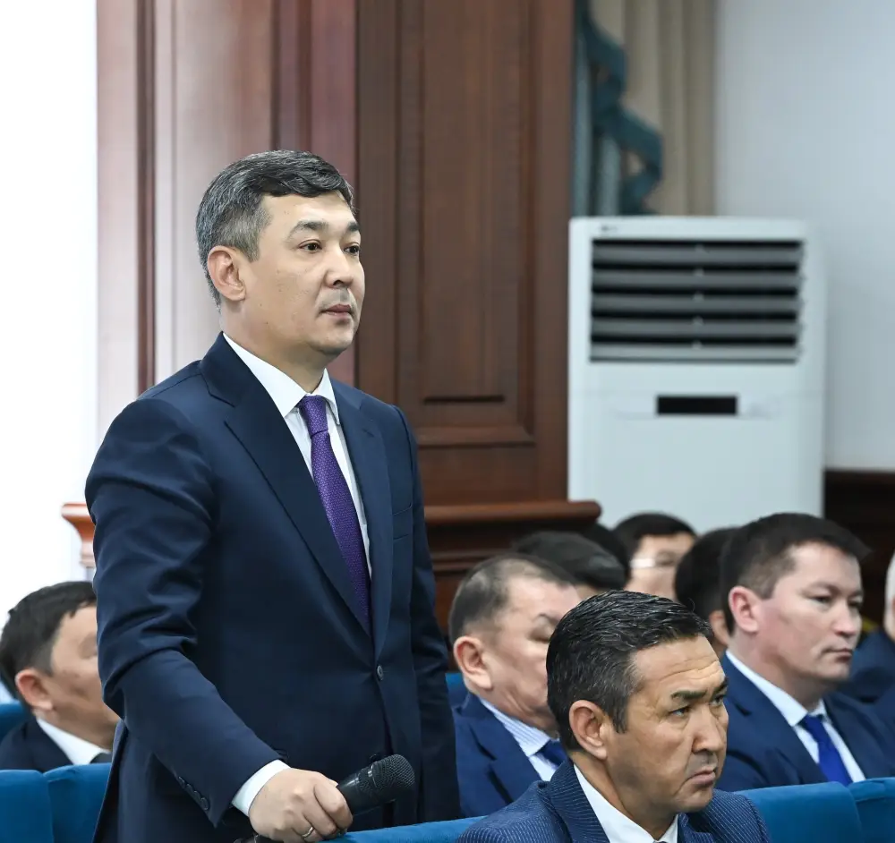 Обсуждён ход выполнения показателей социально-экономического развития региона (3)