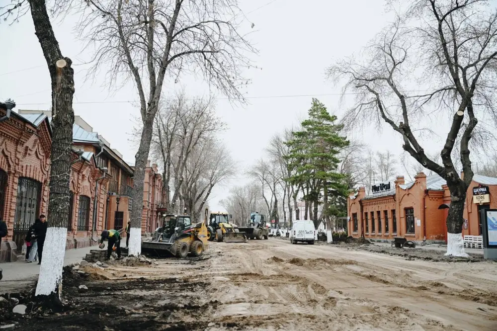В Петропавле начался второй этап реконструкции главной улицы города (3)