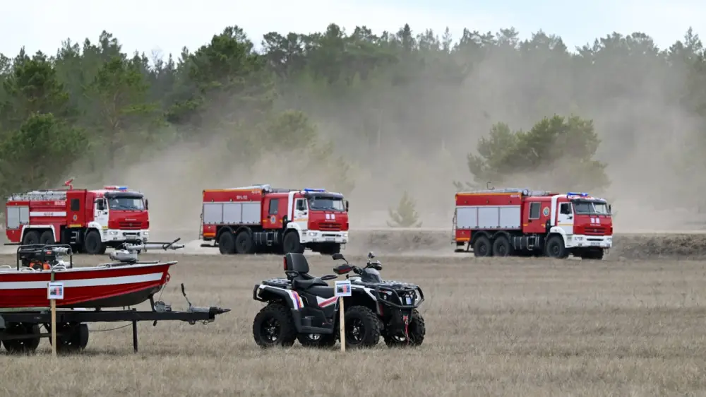 В области Абай проведены учения по тушению условного лесного пожара с применением современных технологий (4)