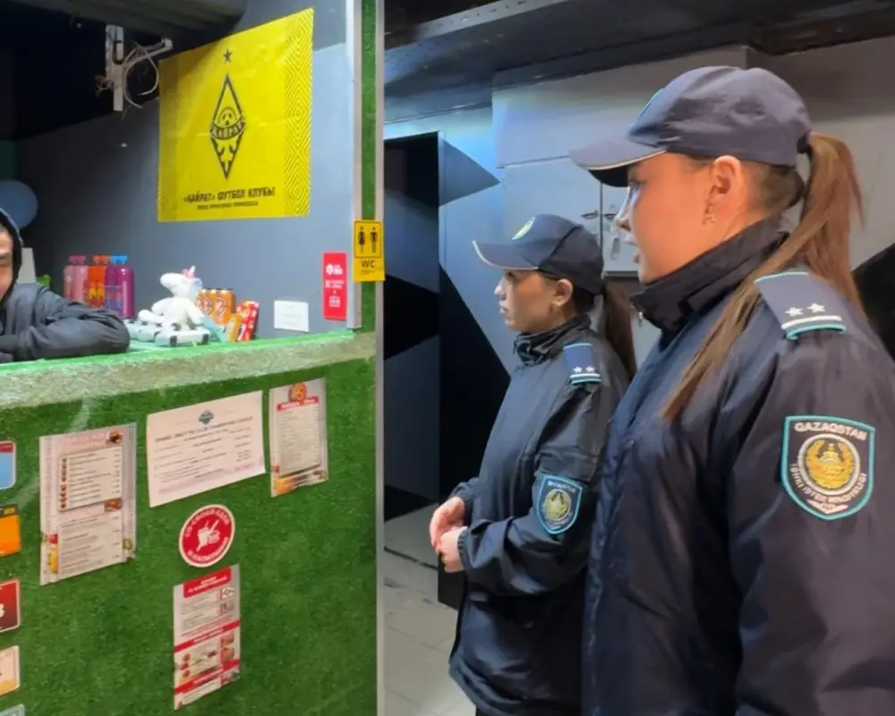 В Астане прошел рейд по выявлению подростков, гуляющих в ночное время (5)