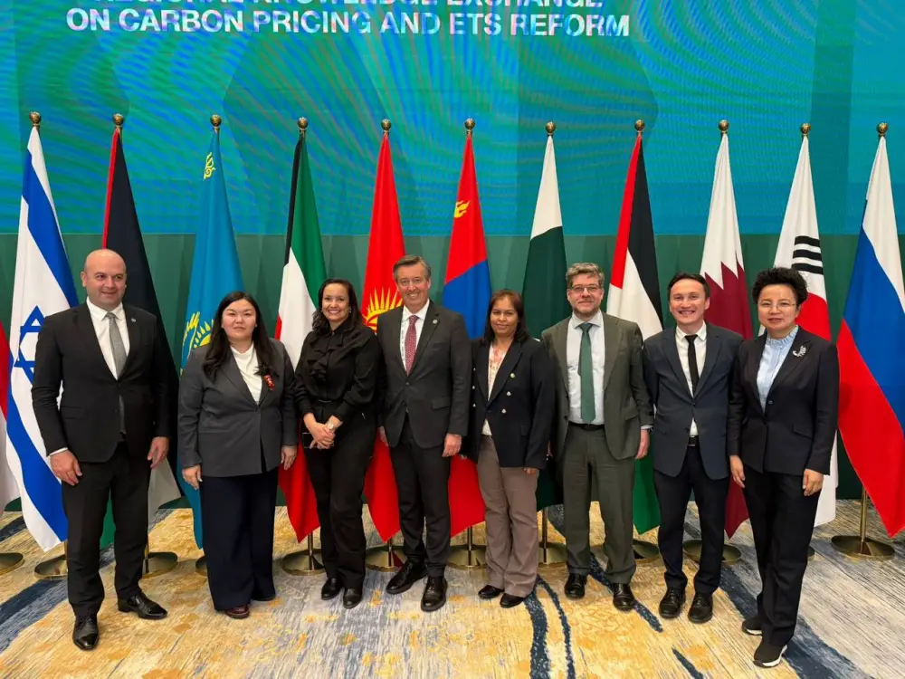 В рамках Регионального экологического саммита в Астане состоялся круглый стол, посвящённый развитию углеродного рынка и механизмам углеродного ценообразования (2)