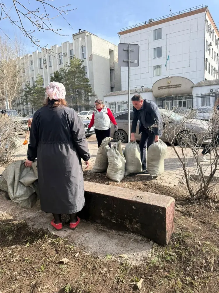Участие театра в экологической акции подчеркивает важность заботы об окружающей среде в культурной деятельности Астане