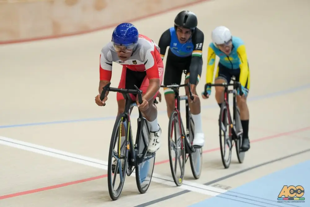 Астанинские велогонщики завоевали медали на чемпионате Азии по велоспорту на треке в Филиппинах Астане