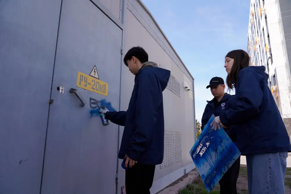 Акцию по борьбе с наркограффити провели в Астане (2)