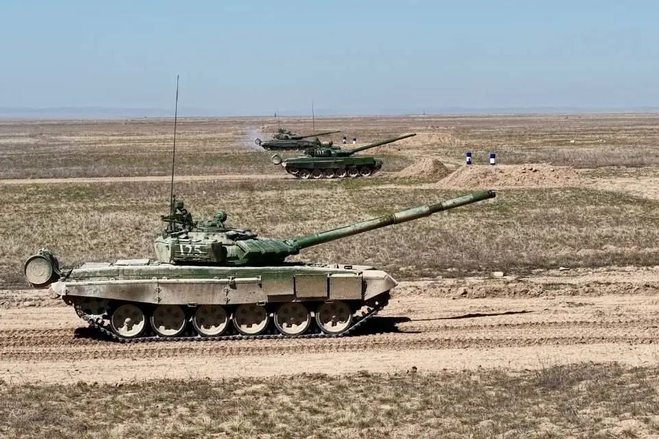 Главком Сухопутных войск продемонстрировал уверенное владение танковым вооружением (6)