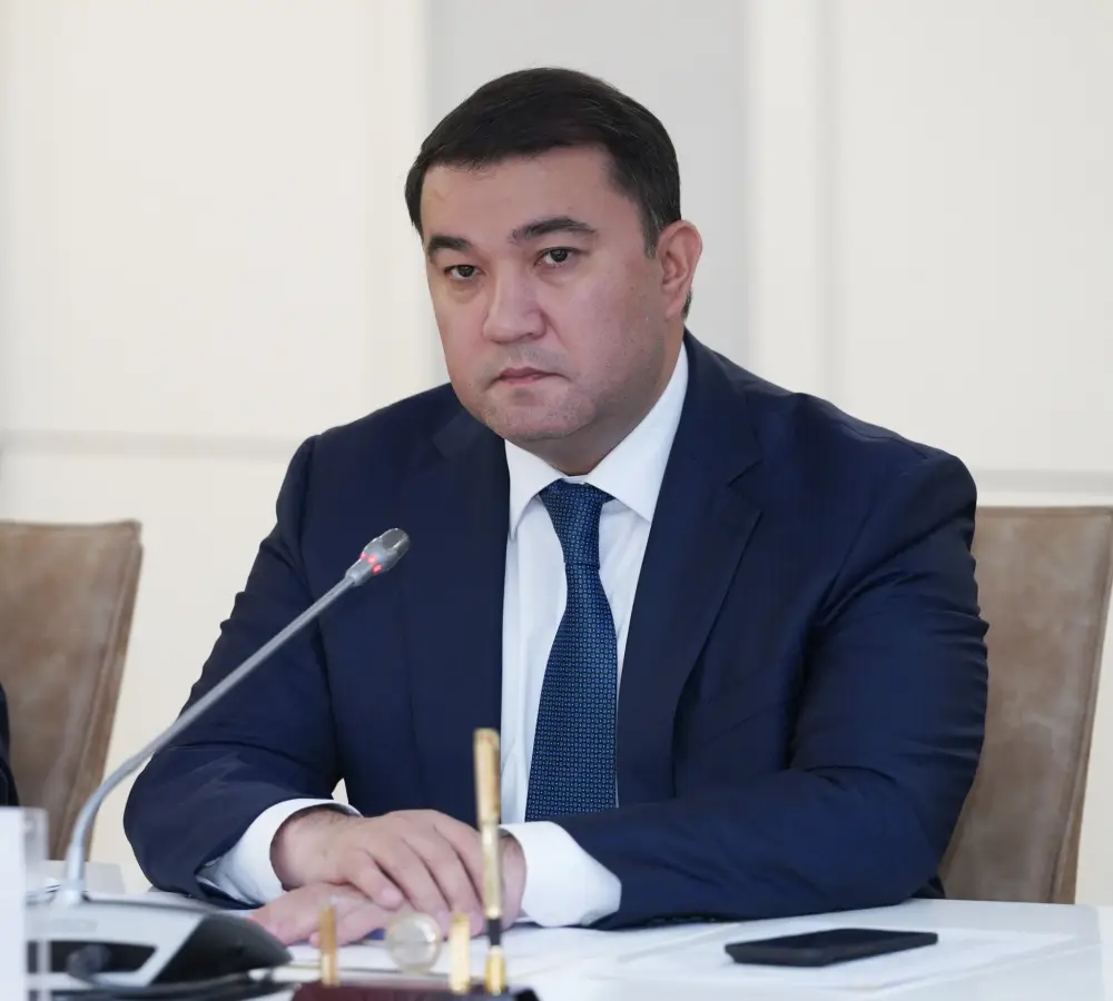 В ТУРКЕСТАНСКОЙ ОБЛАСТИ СТРОЯТ КРУПНУЮ СОЛНЕЧНУЮ ЭЛЕКТРОСТАНЦИЮ МОЩНОСТЬЮ 300 МВТ (3)