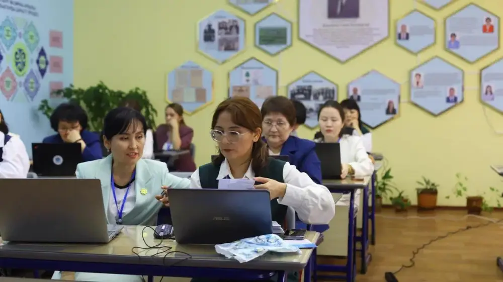 В области Абай прошел республиканский конкурс среди преподавателей колледжей (7)