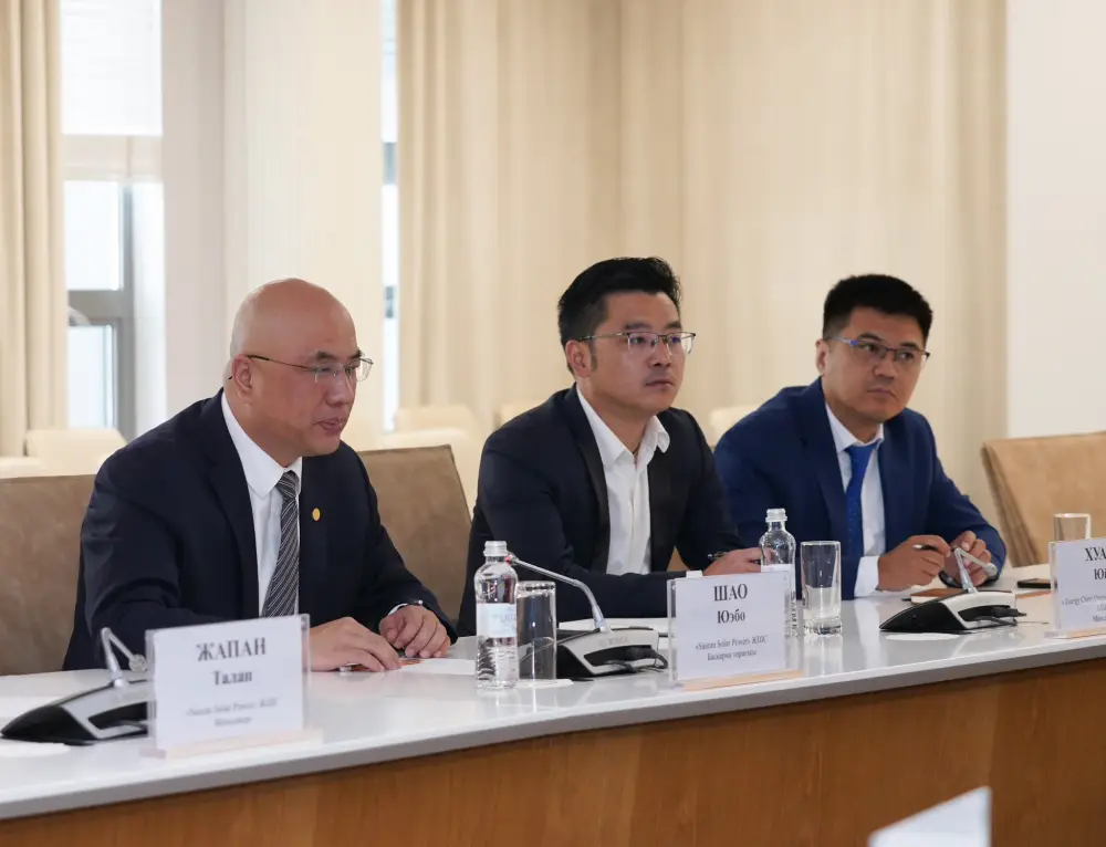 В ТУРКЕСТАНСКОЙ ОБЛАСТИ СТРОЯТ КРУПНУЮ СОЛНЕЧНУЮ ЭЛЕКТРОСТАНЦИЮ МОЩНОСТЬЮ 300 МВТ (2)