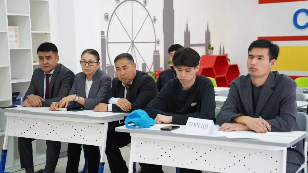 Учащиеся 55 школ Кызылординской области приняли участие в дебатном турнире на тему водосбережения (4)