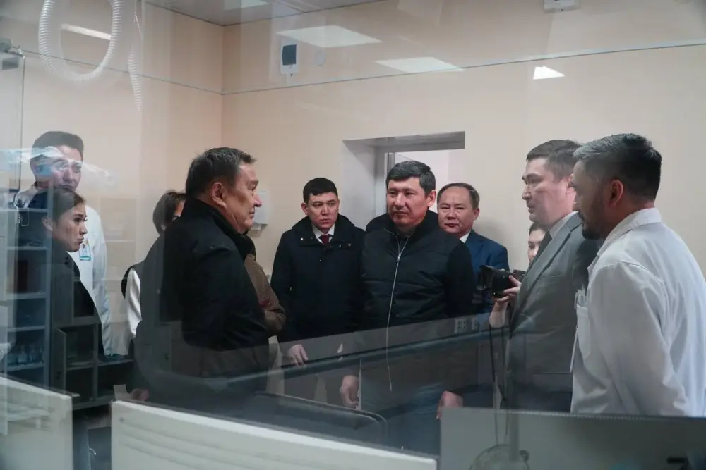 В Атбасарскую многопрофильную межрайонную больницу прибыли 18 врачей (4)