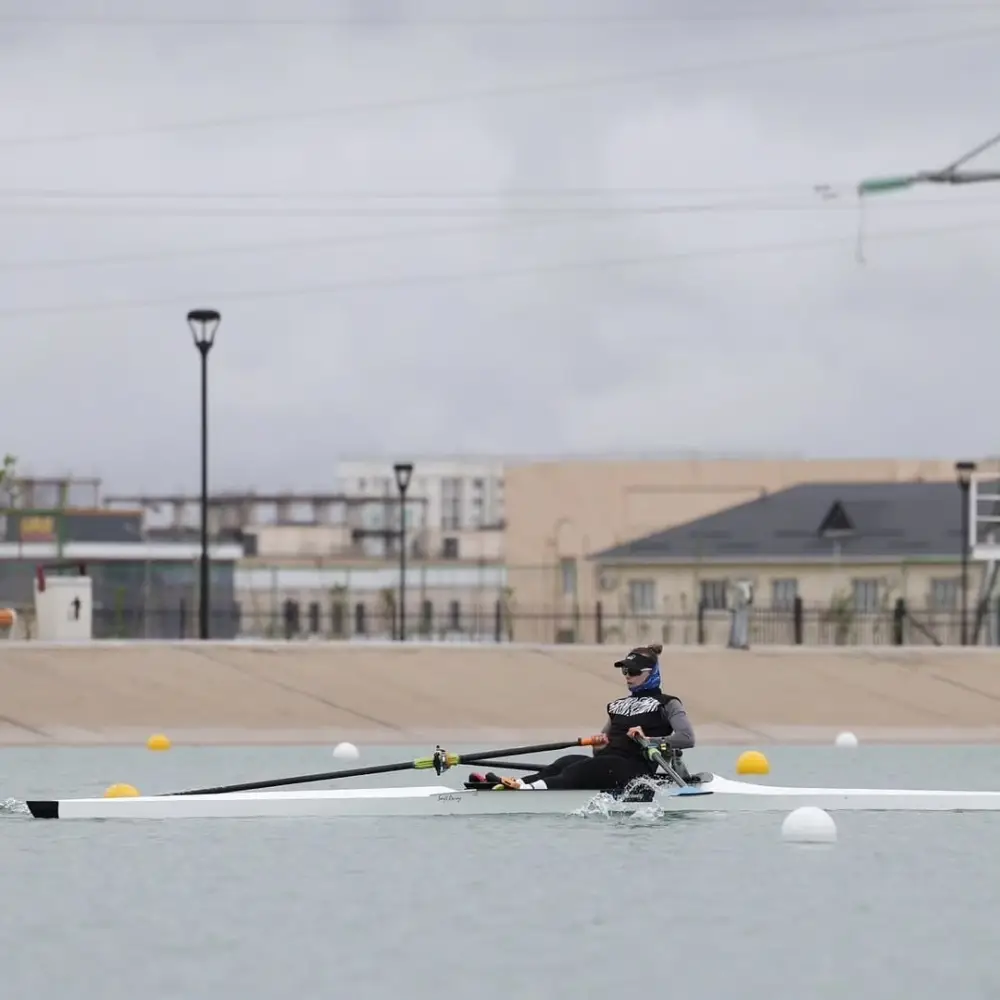 Гребля на волнах Азии: Казахстан плывет к победе с 20 веслами Астане