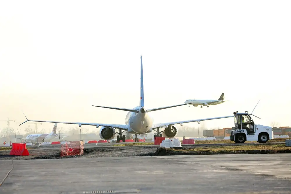 Модернизация Алматы аэропорта увеличение пропускной способности терминала и парковок Астане