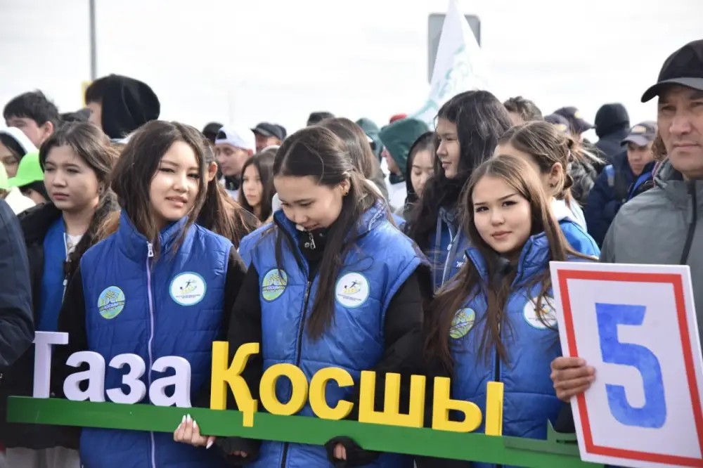 Тысяча горожан поддержала акцию «Таза Қазақстан» на масштабном экоплоггинге в Косшы (9)