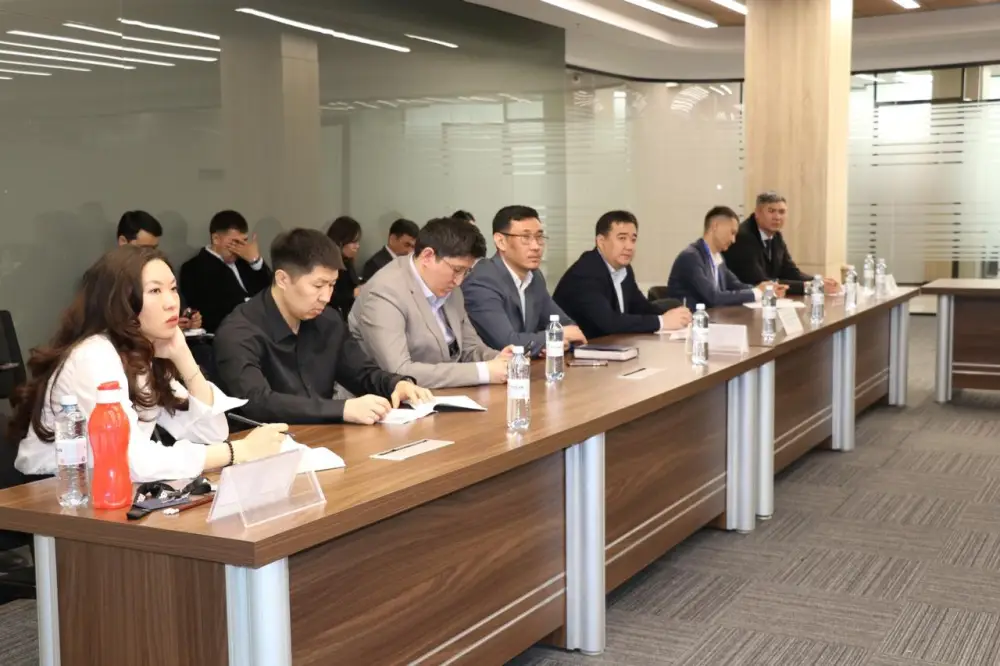 Казахстан упрощает международные авиаперевозки Астане