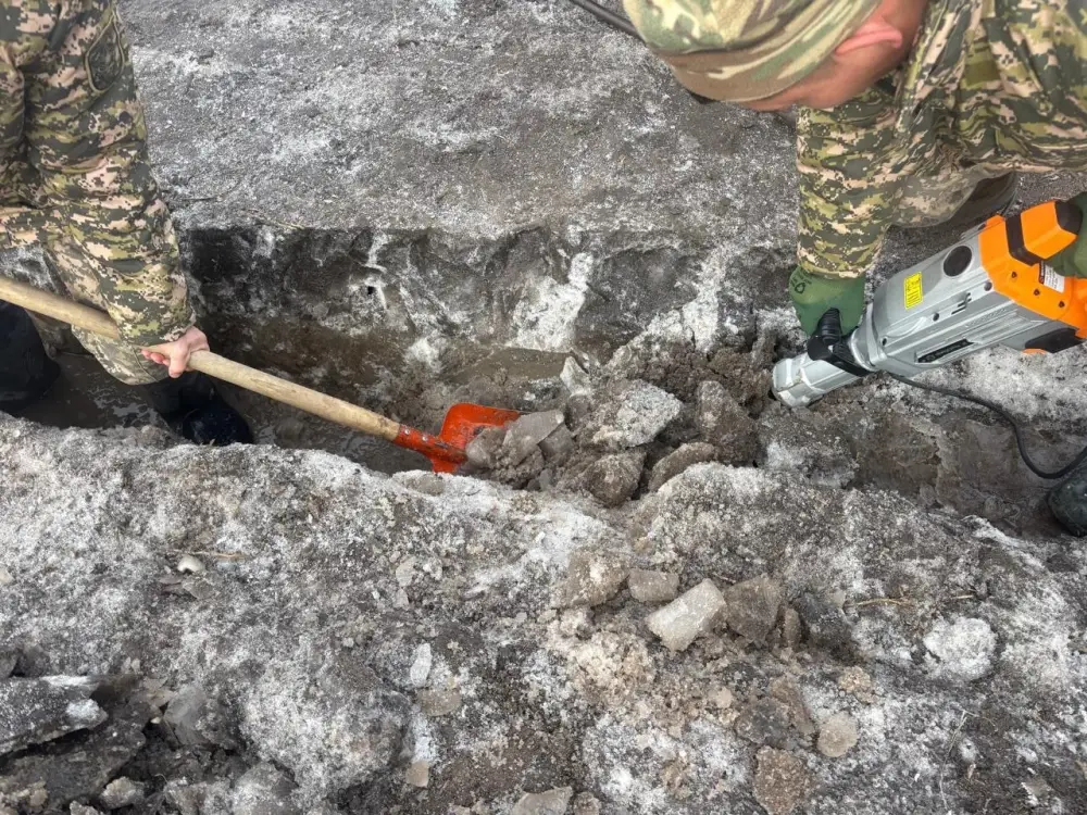 Астана: тероборона укрепляет дамбы от паводка Астане