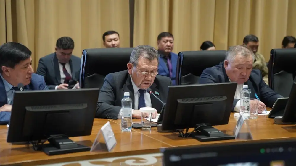 СОСТОЯЛАСЬ ОЧЕРЕДНАЯ ХХХV СЕССИЯ МАСЛИХАТА ОБЛАСТИ АБАЙ (6)