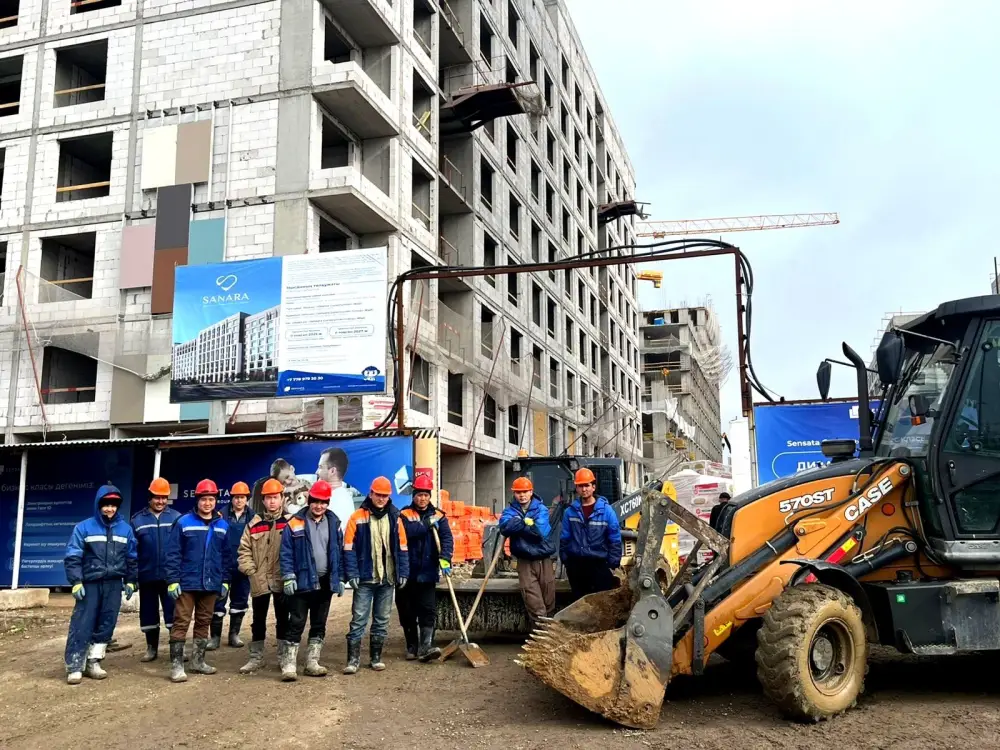 7 тысяч строителей столицы участвуют в экологической акции «Таза Казахстан» Астане