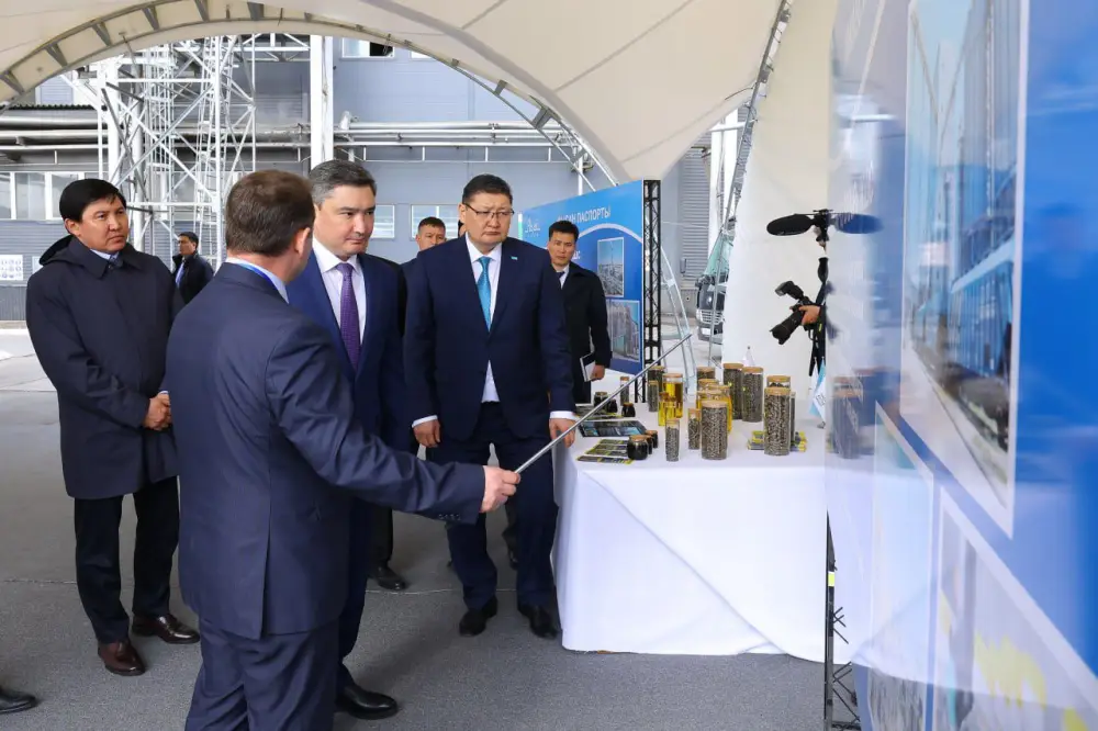 Олжас Бектенов проверил исполнение поставленных Президентом задач по реализации индустриальных и социальных проектов в области Абай (3)