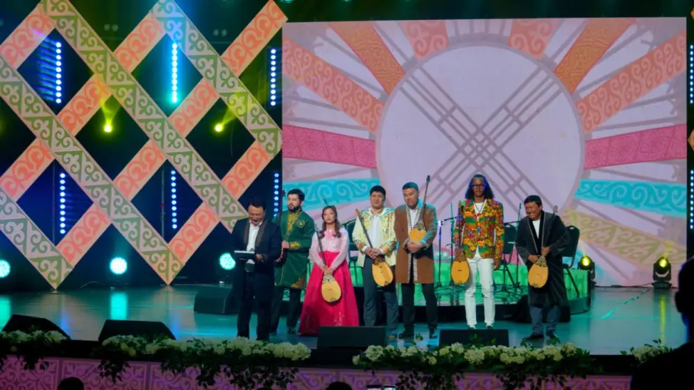 «Закон и порядок»: в Астане прошел республиканский айтыс с участием представителей различных этносов (10)