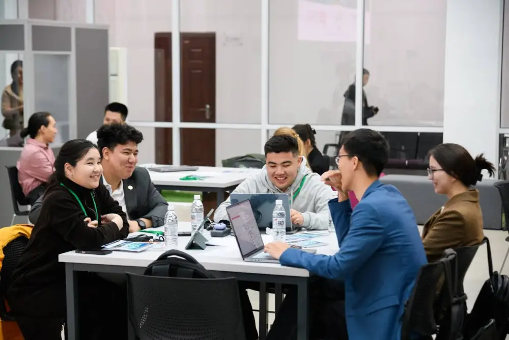 Зеленый водород – залог будущего: международный хакатон объединил молодых ученых в Yessenov University (4)