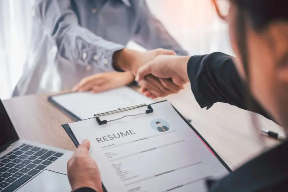 Казахстанцы находят работу в Корее легально Астане