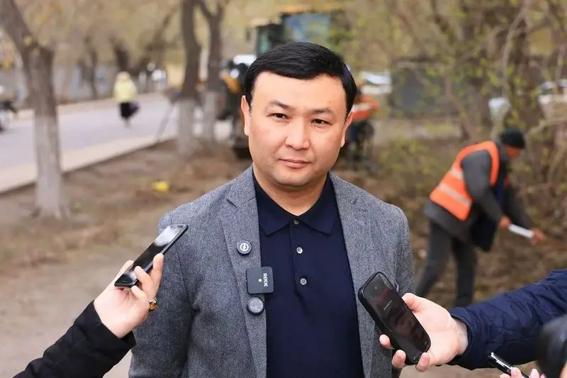 Всё и сразу: в Караганде тестируют новый формат уборки улиц (8)