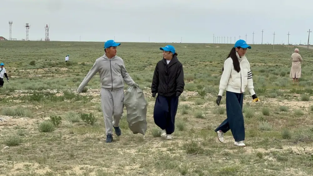 Более 20 тонн мусора убрано участниками плоггинга, прошедшего в Кызылординской области в рамках акции «Мөлдір бұлақ» (3)