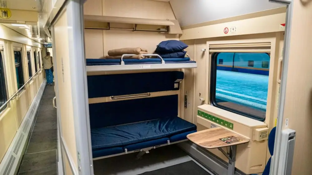 Обновлены пассажирские вагоны поезда Астана – Омск (6)