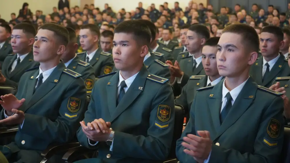 В Алматы стартовала Х Международная олимпиада по математике среди курсантов стран СНГ (3)