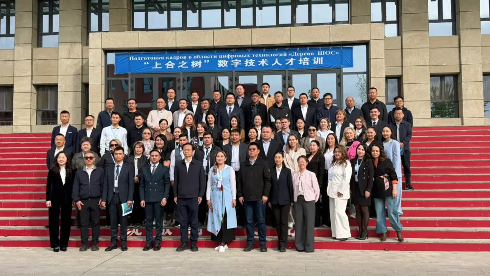 Делегация ВКО в Китае принимает участие в семинаре в сфере образования (2)