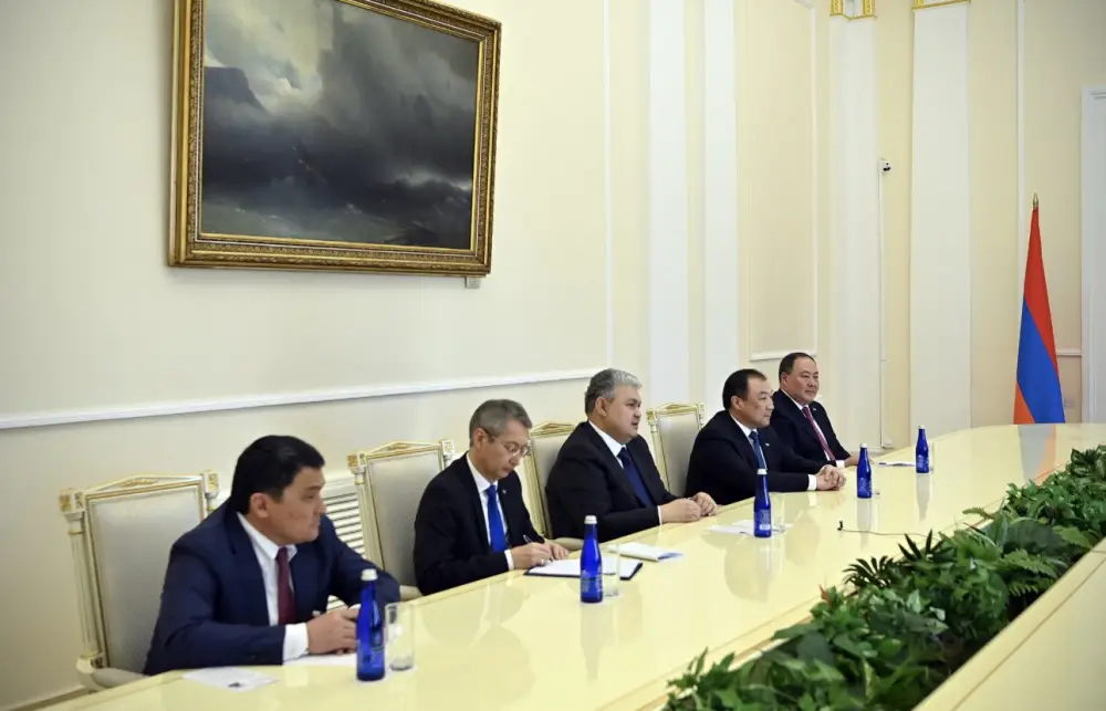 Казахстан и Армения укрепляют политический диалог и совместные инициативы Астане